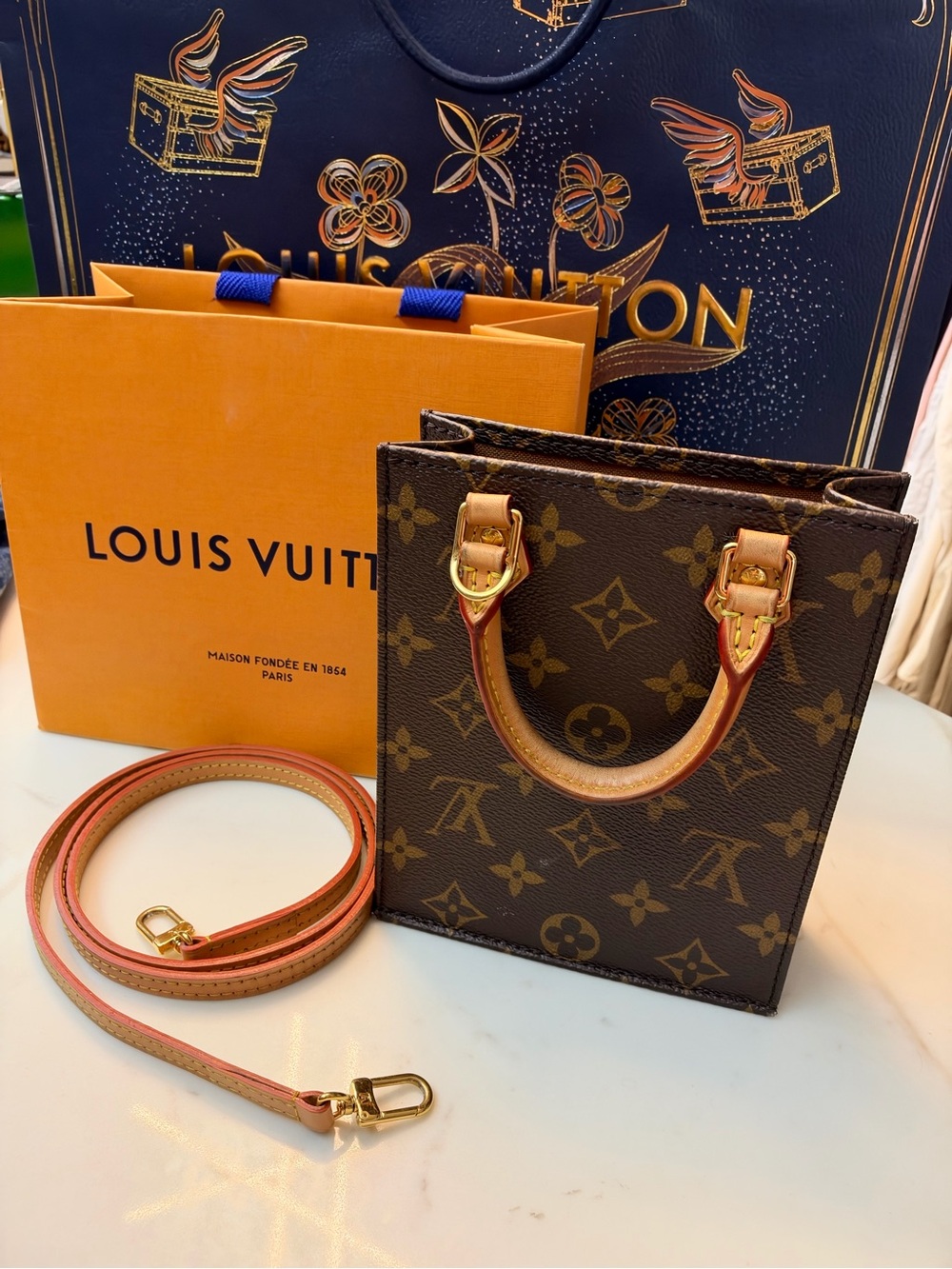 Louis Vuitton Petit Sac Plat / 2 Ways / With COA & Boutique Bag